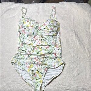 NipTuck Swim Floral One-Piece sz 10 multi fit cup nylon and spandex